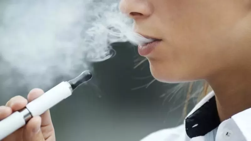 Vapeo y salud mental disparan las consultas de emergencia en República Dominicana
