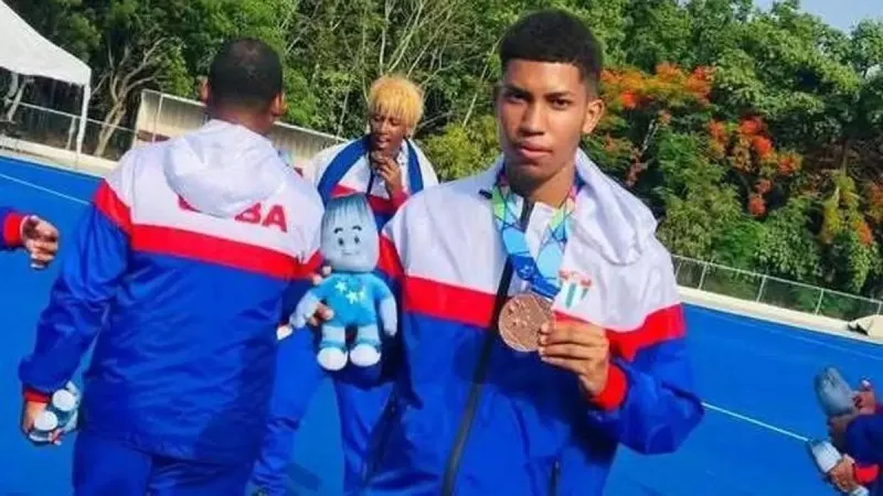 Jugador cubano de hockey sobre césped presuntamente abandonó delegación en Santo Domingo