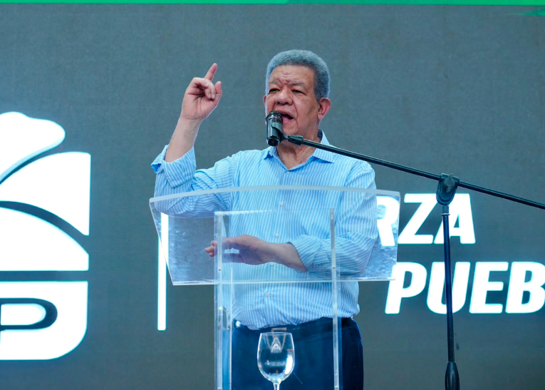 Leonel Fernández afirma que el Gobierno del PRM “engañó al pueblo” para justificar la reforma fiscal