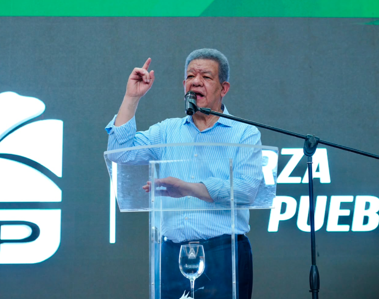 Leonel Fernández afirma que el Gobierno del PRM “engañó al pueblo” para justificar la reforma fiscal