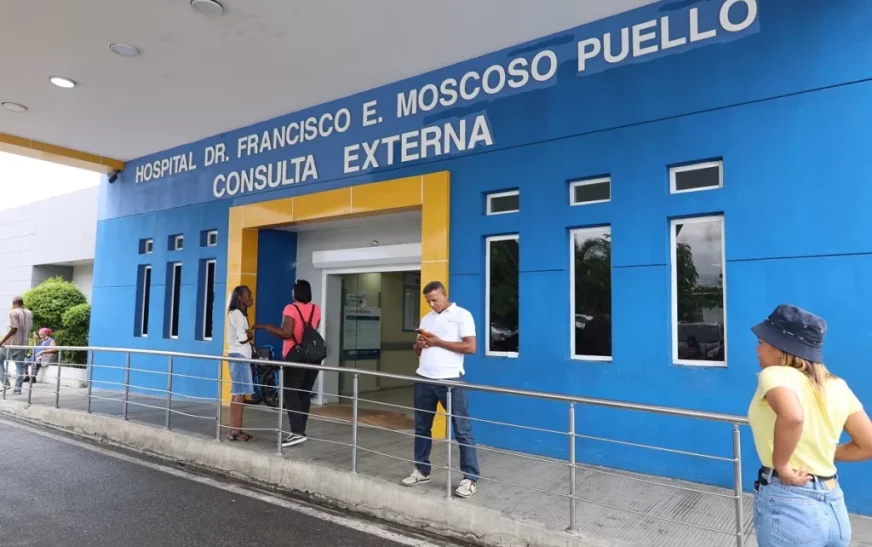 Médicos aseguran que trabajan expuestos y que la seguridad no da abasto en hospitales