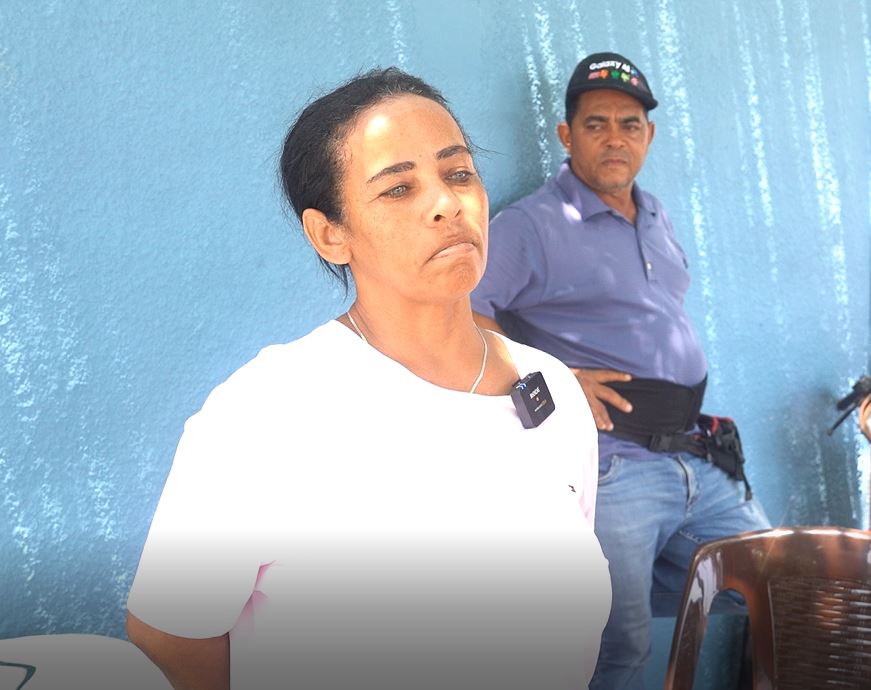 "Nos llevan presos como delincuentes": el clamor de una mujer que vende semillas en la calle para sustentar a sus cuatro hijos