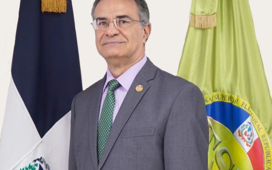 Presidente del TSE figura entre los funcionarios mejor valorado