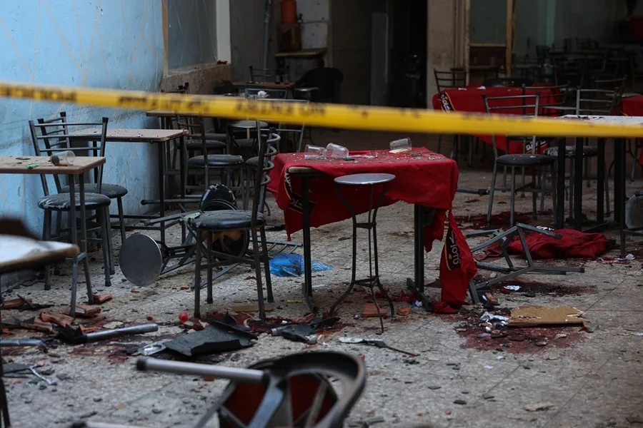 Explosión destruye cafetería en Los Guaricanos y deja varios heridos