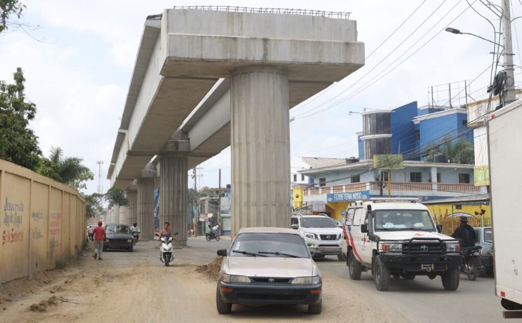 Moradores afirman retraso del Metro no les sorprende y denuncian múltiples afectaciones