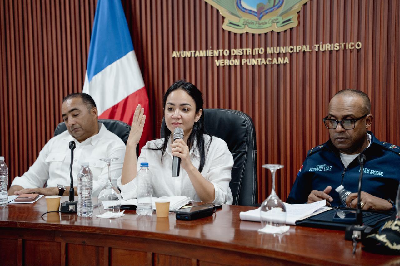 Faride Raful llama a respaldar transformación de la Policía Nacional y no apostar a su fracaso