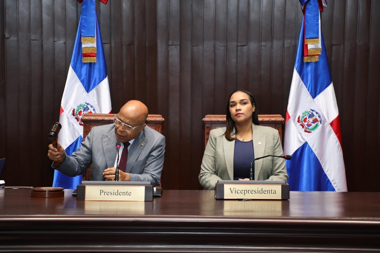 Diputados aplazan sesión para las 2:00 p.m. a la espera del informe sobre el Código Penal