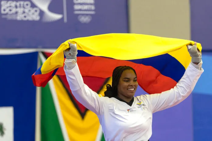 Colombia sostiene su empuje y avisa a un México que continúa de líder